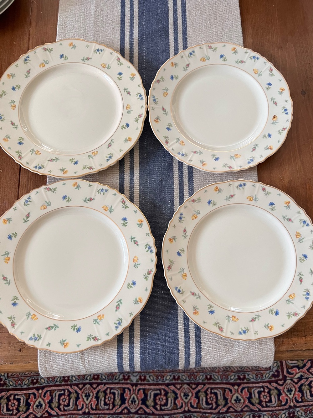 4 Syracuse China Suzanne Federal Shape Dinner Plates Floral Gold Rim 10.5”